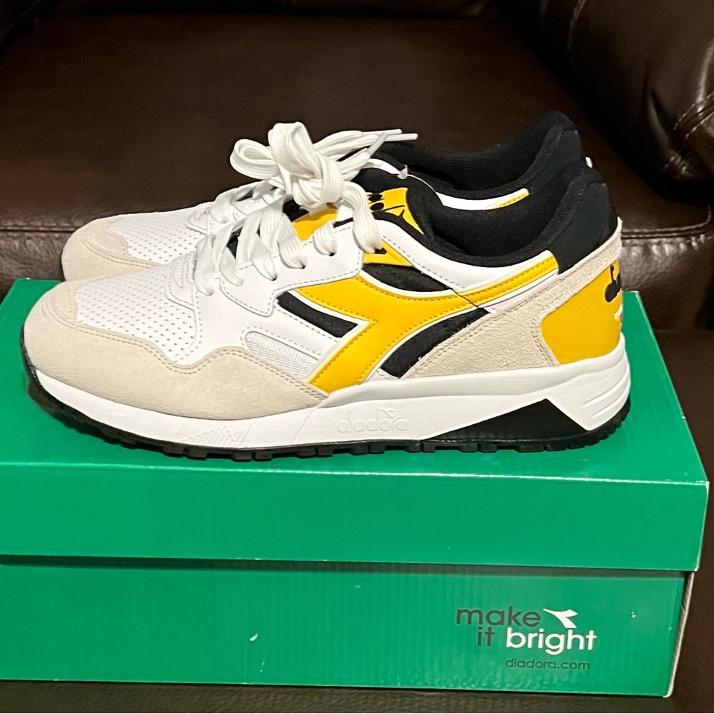 Brand New Diadora 9002 NWT and original box.